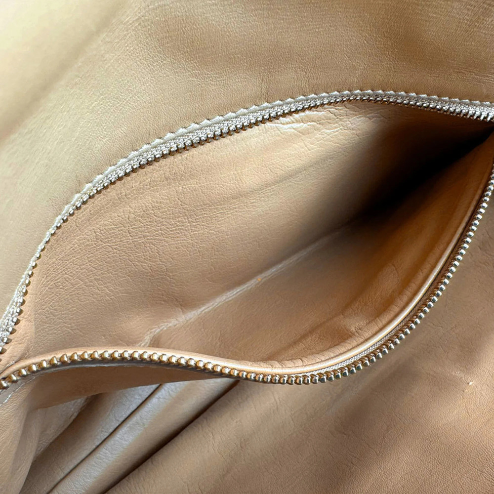 CHRISTIAN DIOR Cream Leather Shoulder Bag - Picture 11 of 13
